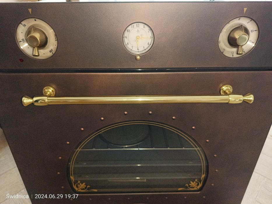 Piekarnik Zanussi ZBC741R nowy z ekspozycji Żarów • OLX.pl