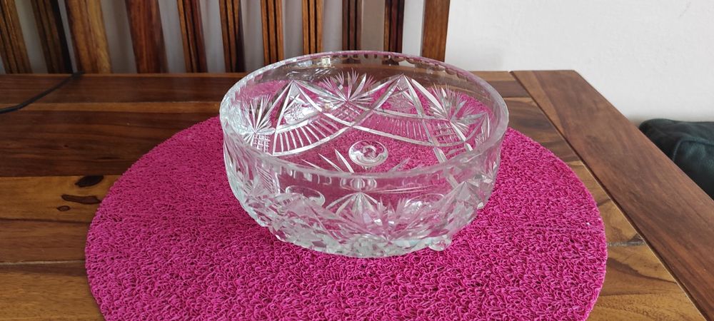 Sprzedam salaterke kryształową