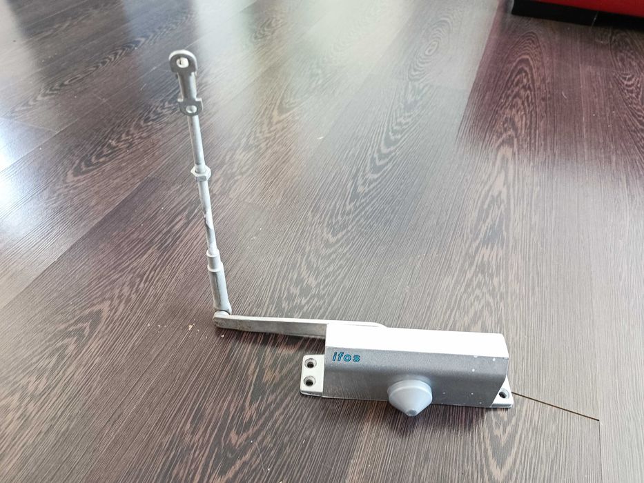 Mola hidráulica de fecho automático para porta