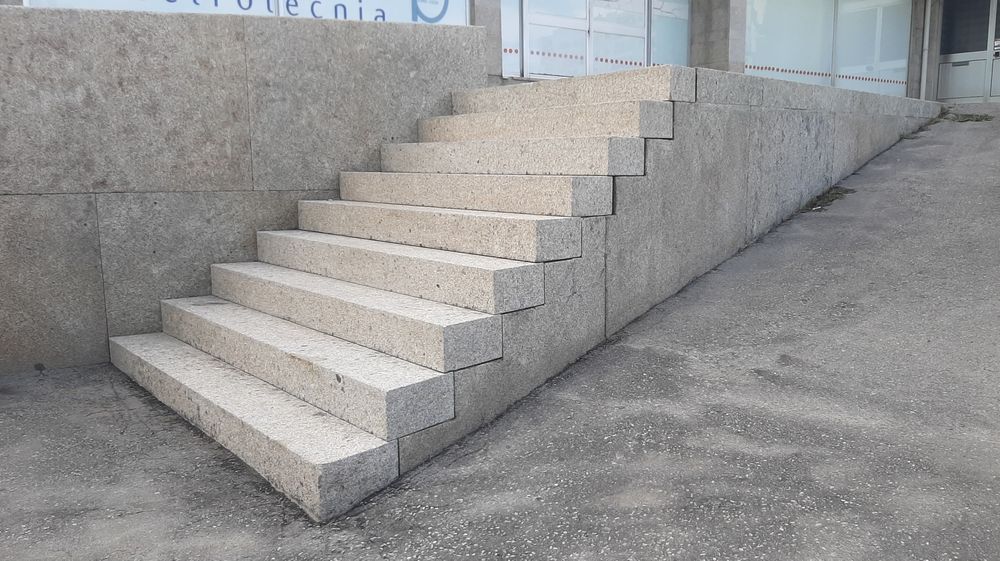 Limpezas a Jato de Água a Alta Pressão, desentupimentos. On Pressure