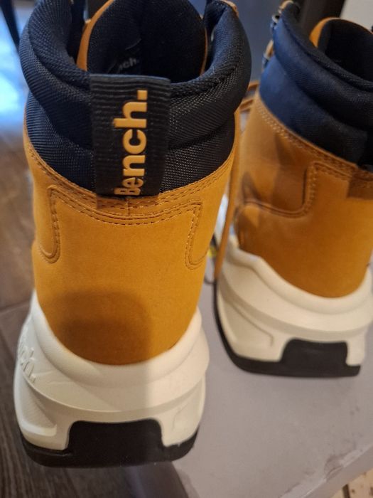 Nowe buty Bench róż. 42