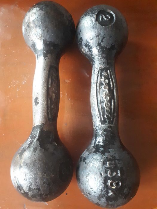 Продається штанга та гантелі