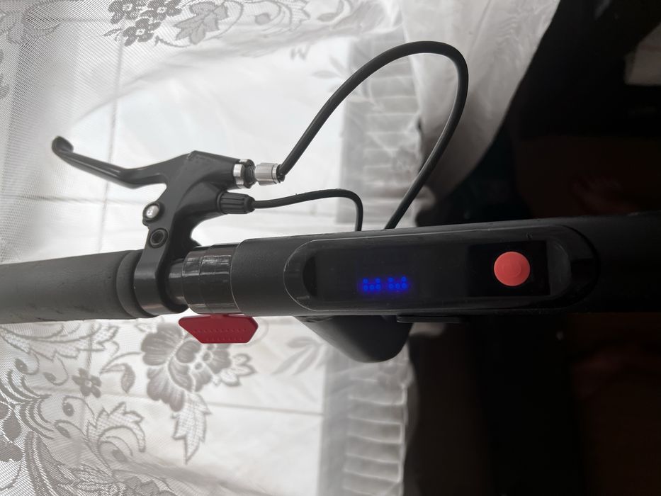 Електросамокат Maxxter