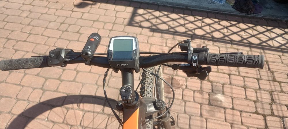 rower elektryczny KTM Macina Race 293