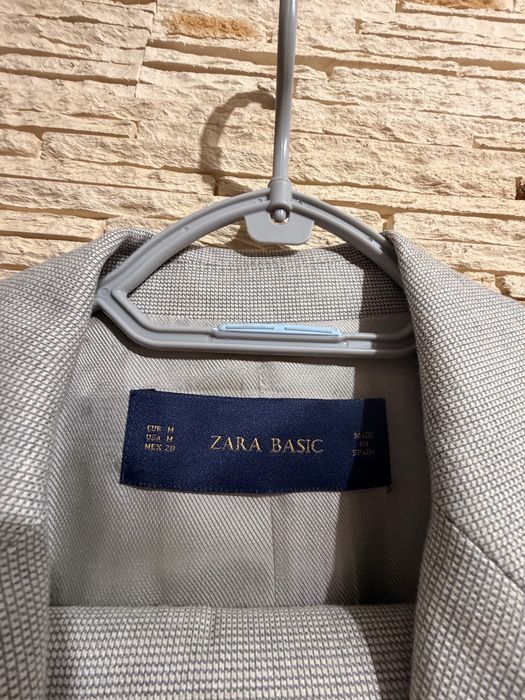 Szary, elegancki, damski garnitur, marynarka, spodnie Zara Basic