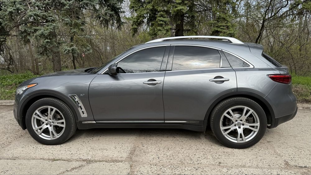 Infiniti QX70 2016 3.7
