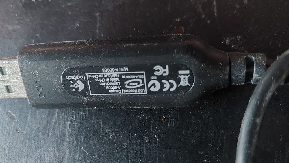 Headset USB Logitech A-00008 (H330) – Leve e Ergonómico – Testado