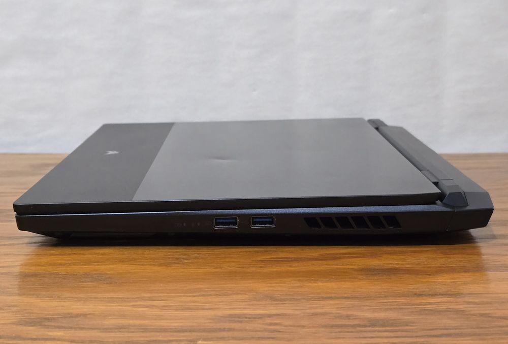 Acer Predator Helios 300 RTX3070ti i7-12700H 2к240 гц