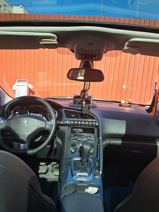 peugeot 3008 авто