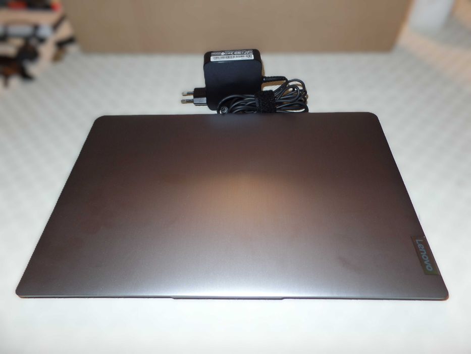 Lenovo IdeaPad 3 15ALC6 — Ryzen 7 / 16GB RAM / Como Novo
