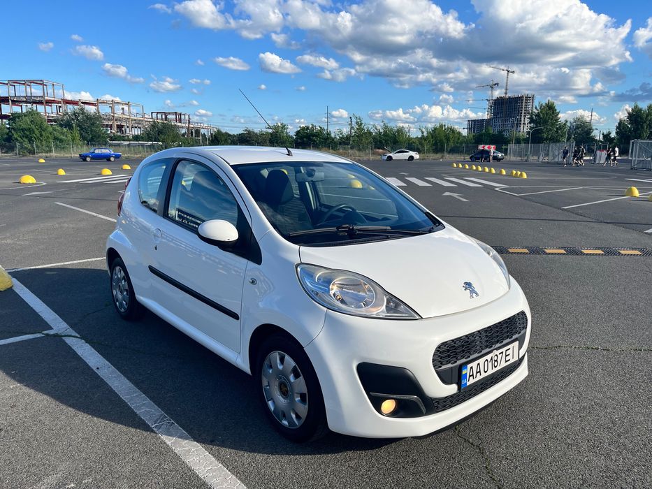 Продам авто Peugeot 107
