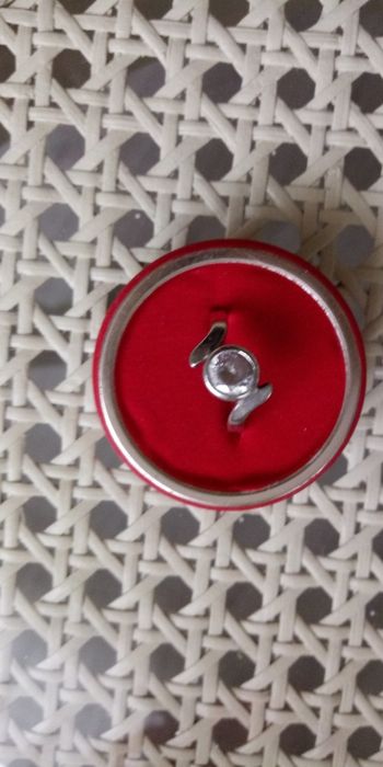 Pierscionek srebrny z oczkiem