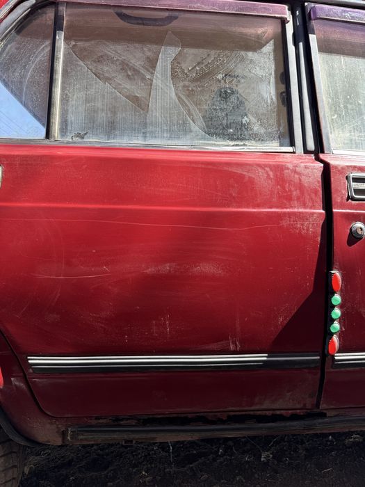 Продам ваз 2105 (не на ходу)