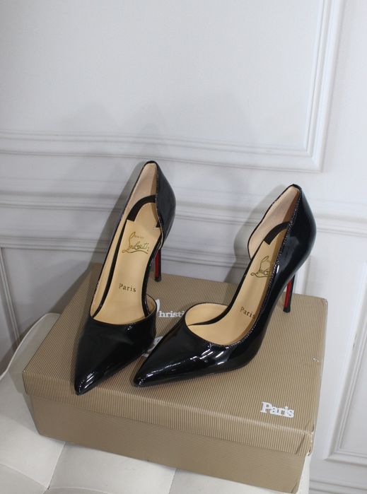 Туфлі Christian Louboutin  37 розмір нові