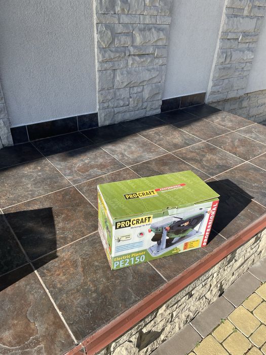 Циркулярна пилка КR2500