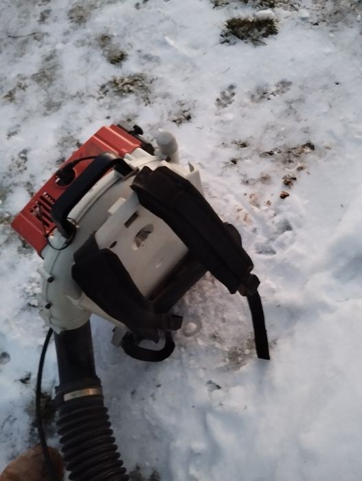 2 dmuchawy plecakowe spalinowe Stihl BR 400 i Husqvarna 356 BT