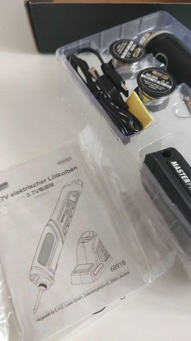 Аккумуляторный Беспроводной паяльник FERM 4 Вольт