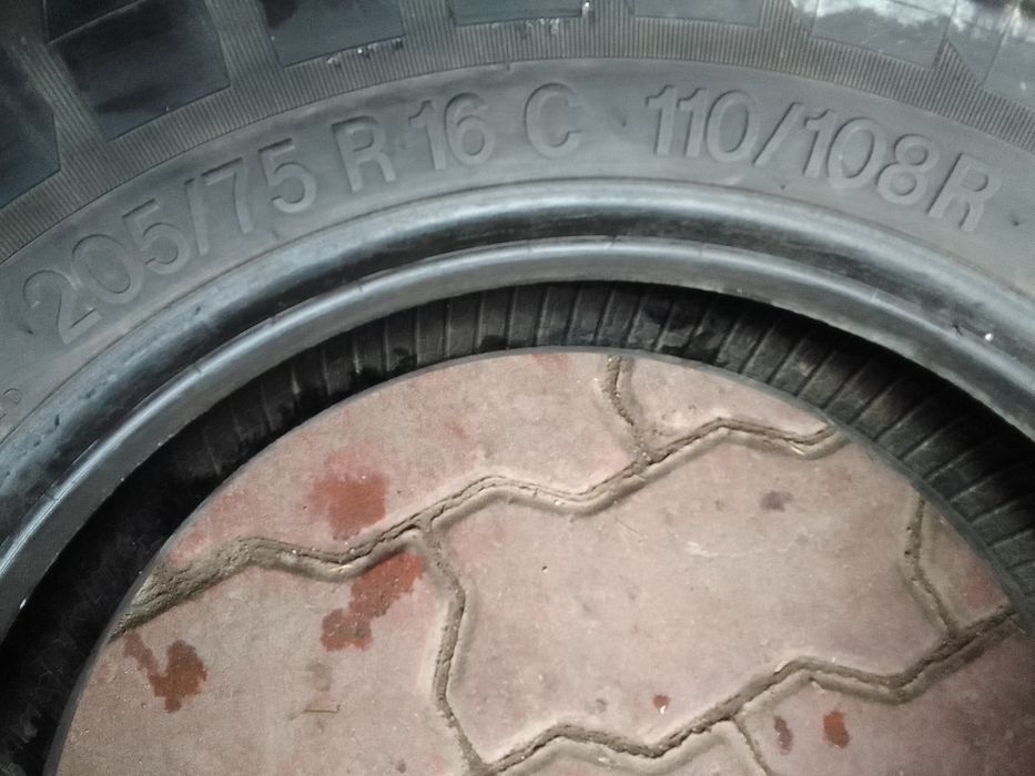 Opona letnia 205/75r16C VREDESTEIN 6.5mm