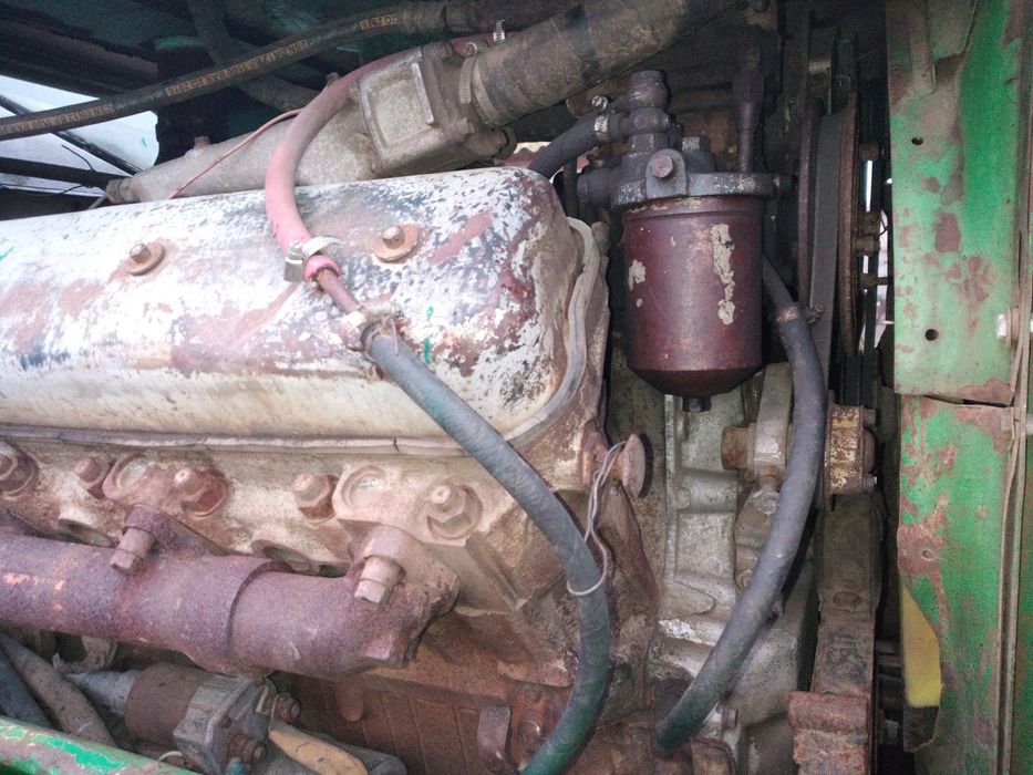 Трактор т 150 с плугом