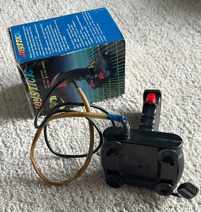 Joystick do Amiga, Atari, Commodore