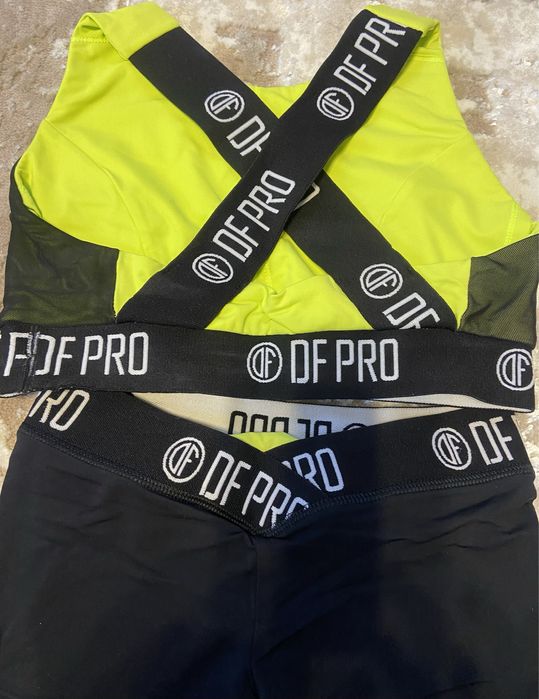 Костюми для фітнесу