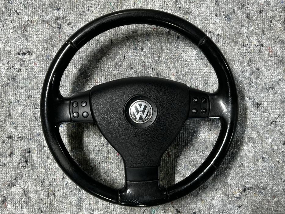 Кермо руль Volkswagen Passat B6 Volkswagen Golf 5 тауран