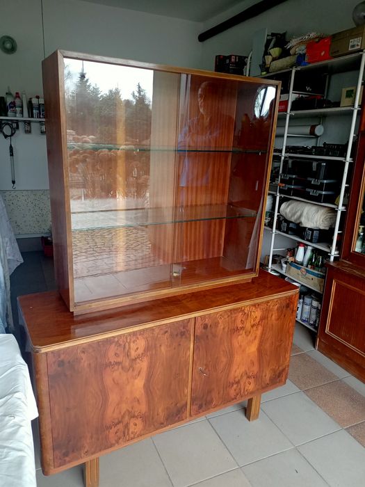 Jarociński kredens witryna czasy PRL w bardzo dobrym stanie