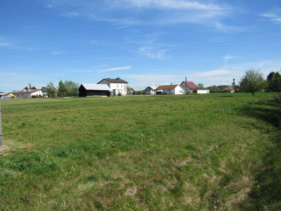 *Działka budowlana w KOBYLANCE nr 1400/4 - 25 ar*