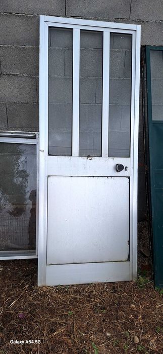 Janela e porta de alumínio