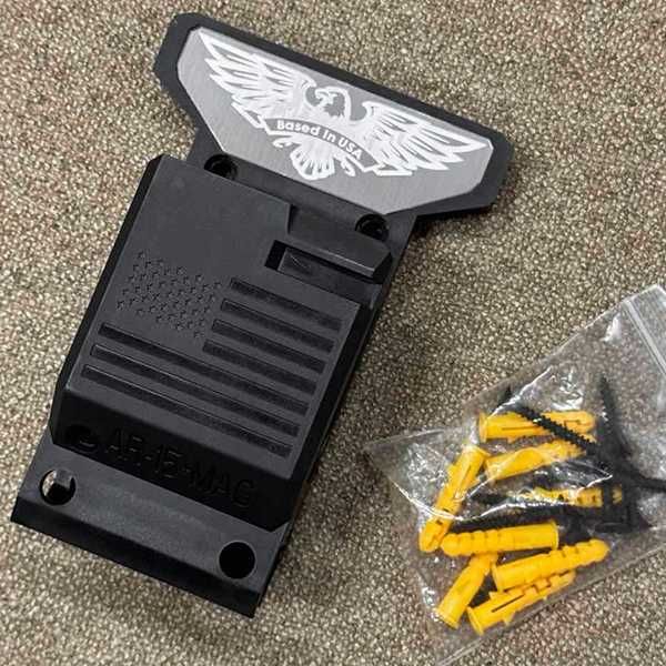 Кріплення на стіну для карабанів AR-15 / M4 / M16