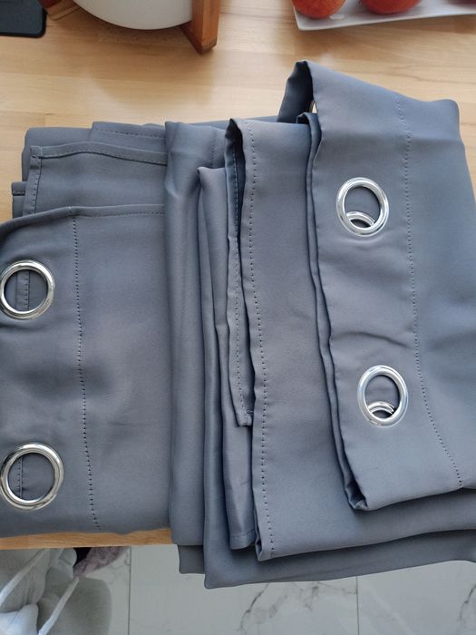 Zasłony zaciemniające grafitowe