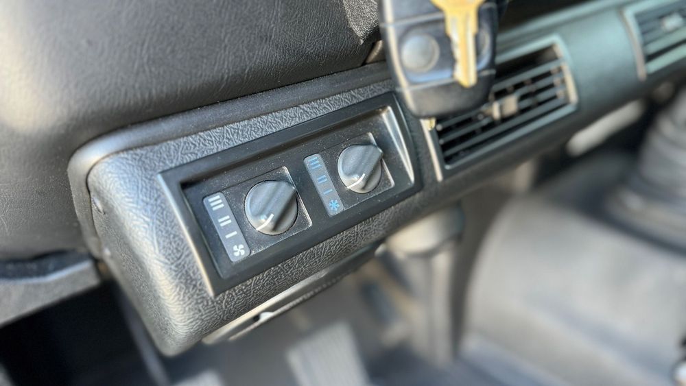 Land Rover Defender 90 SW 2.5 Td5 SE foto 2