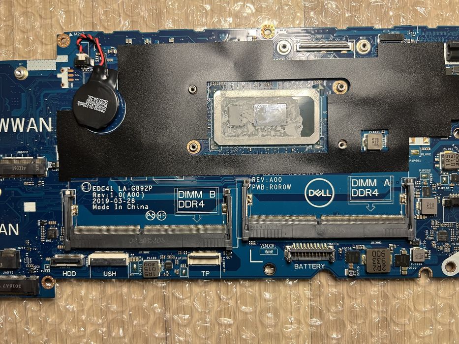 Материнські плати i5-8365U, i7-8665U Dell Latitude 5400