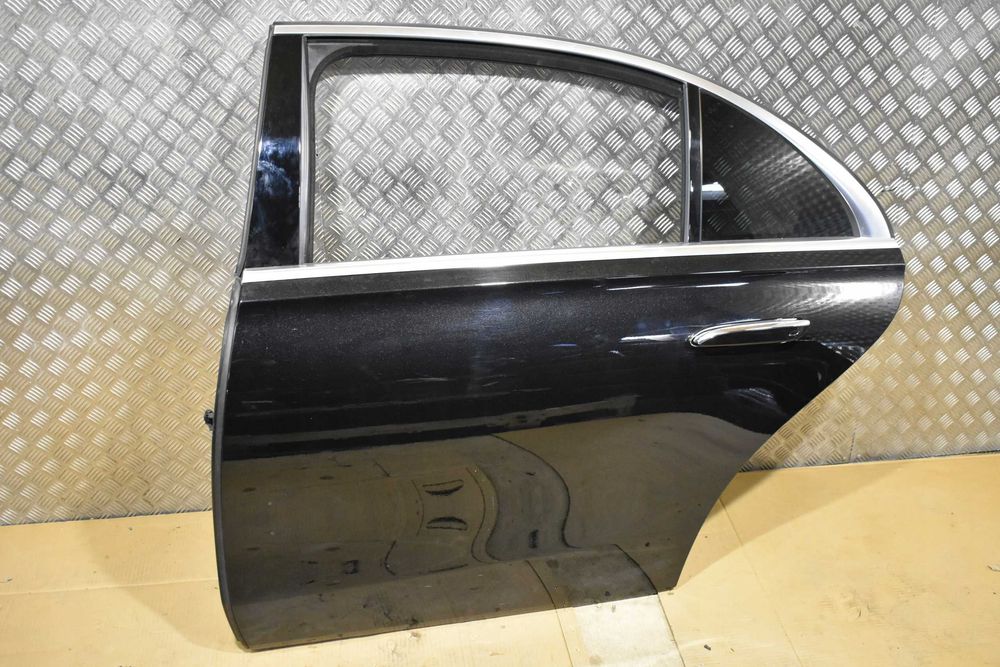 MERCEDES W223 S-Class Двері зад ліві праві