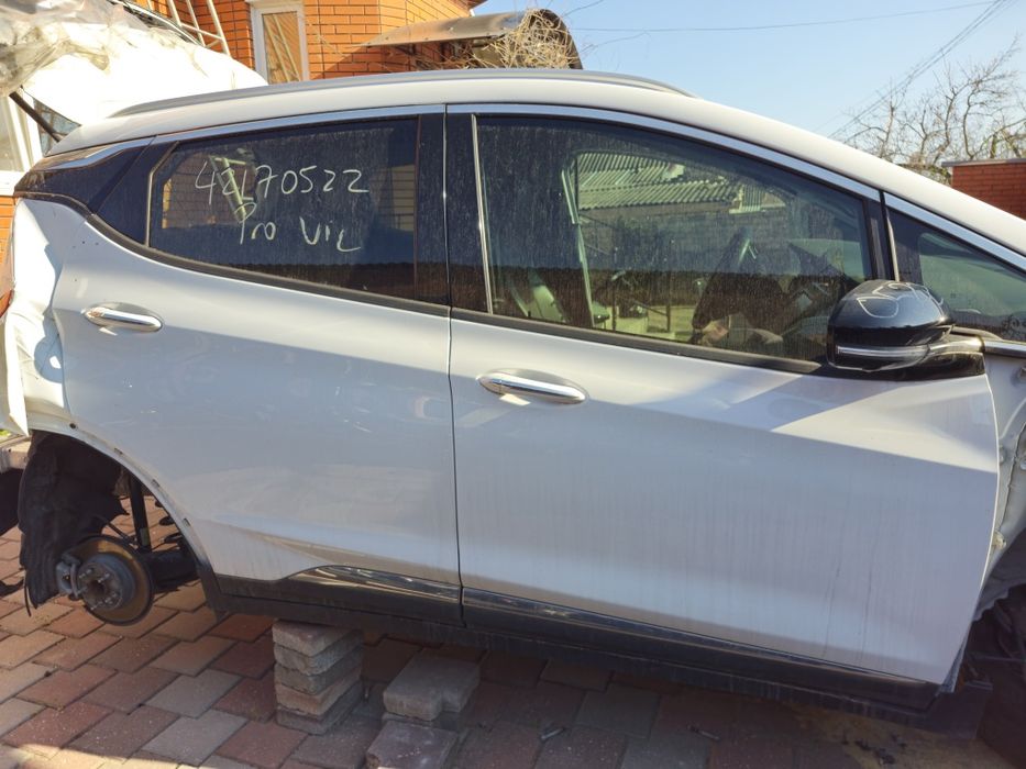 Двері Chevrolet Bolt Ev