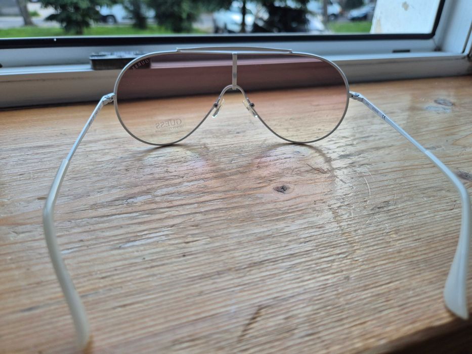 Okulary przeciwsłoneczne Guess
