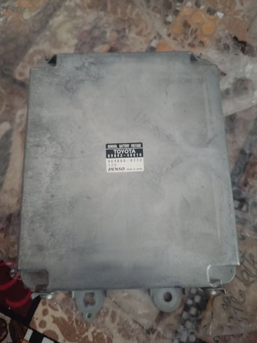 Компьютер ВВБ battery sensor Lexus RX400h 06-09 8989248010