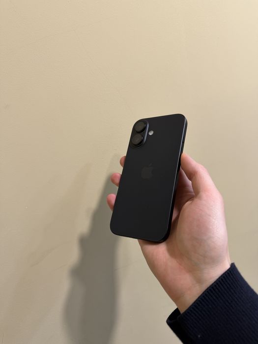Б/у Iphone 16 256 Black Titanium ідеальний стан