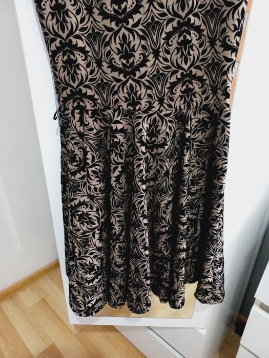 Elegancka sukienka do pracy biura S