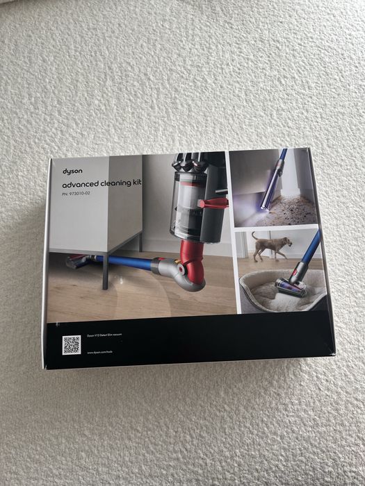 Dyson advanced cleaning kit