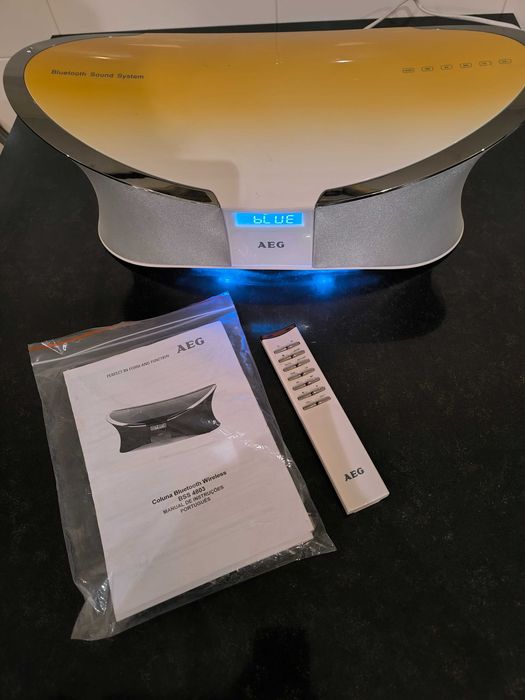 Coluna Bluetooth Portátil AEG BSS 4803. Como nova.