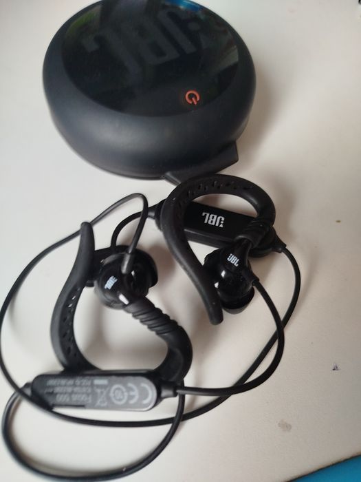 JBL focus 500 sport навушники