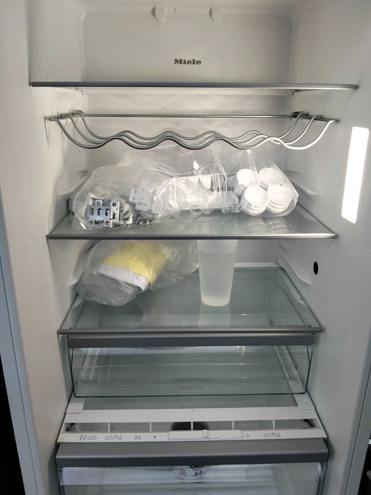 Combinado de encastre Miele Modelo KDN 7724 e active