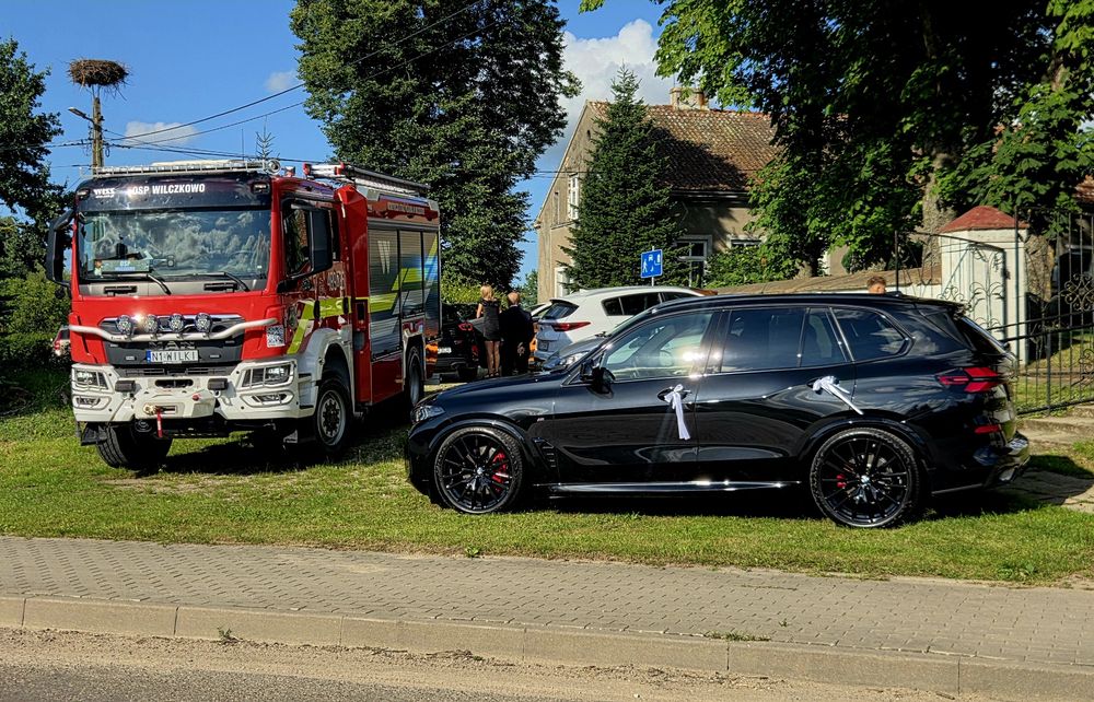 Auto do ślubu BMW X5 - czarny szafir 2026!