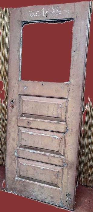 Porta antiga em madeira exotica, vidro em falta 201X83 cm