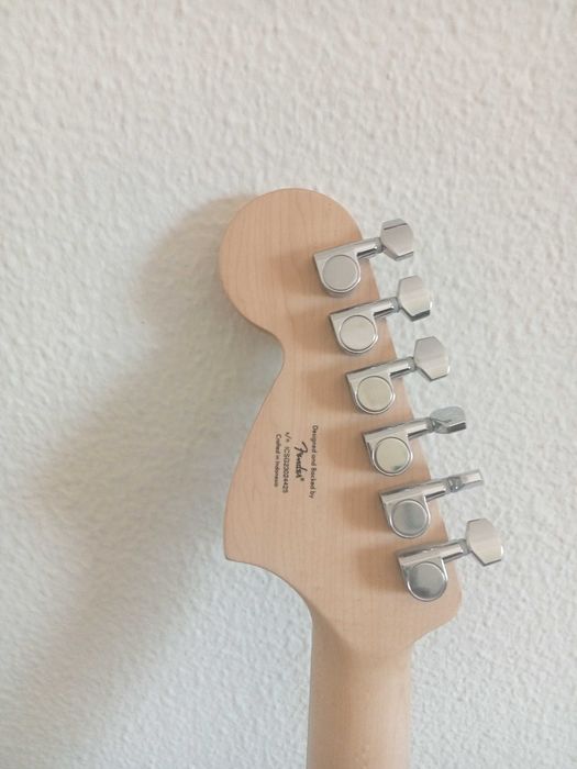 Guitarra Elétrica Semi Nova