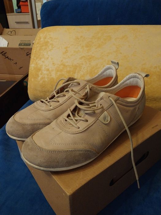 Продам кроссовки Geox. Размер 41.