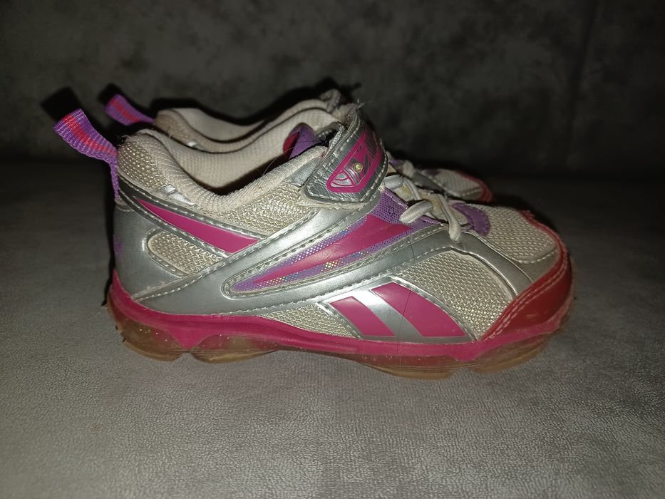 Adidasy Reebok 24 świecące