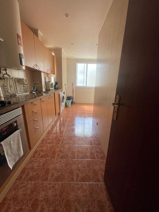 Quarto individual Olivais perto Spacio Shopping sem caução