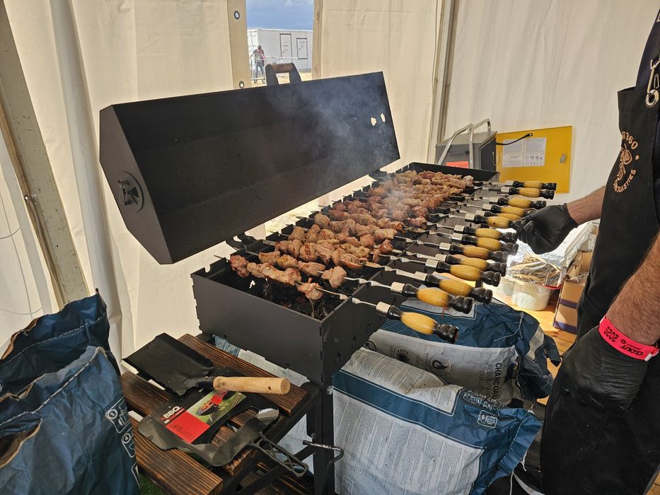 Grill węglowy ogrodowy na 18 szpikulec mangal XXL  SOLIDNY